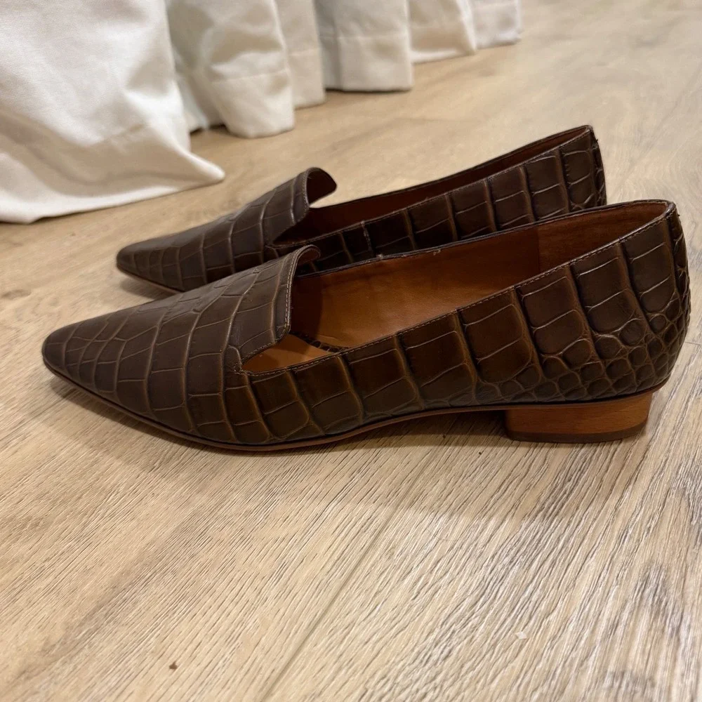 Vince Camuto Brown Croc Embossed Leather Pointed Toe Loafers Flats Womens 11M